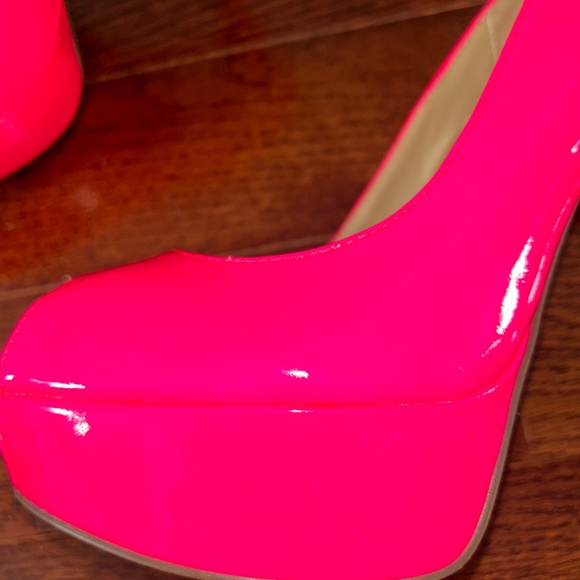 Hot Pink Heels - Picture 6 of 6